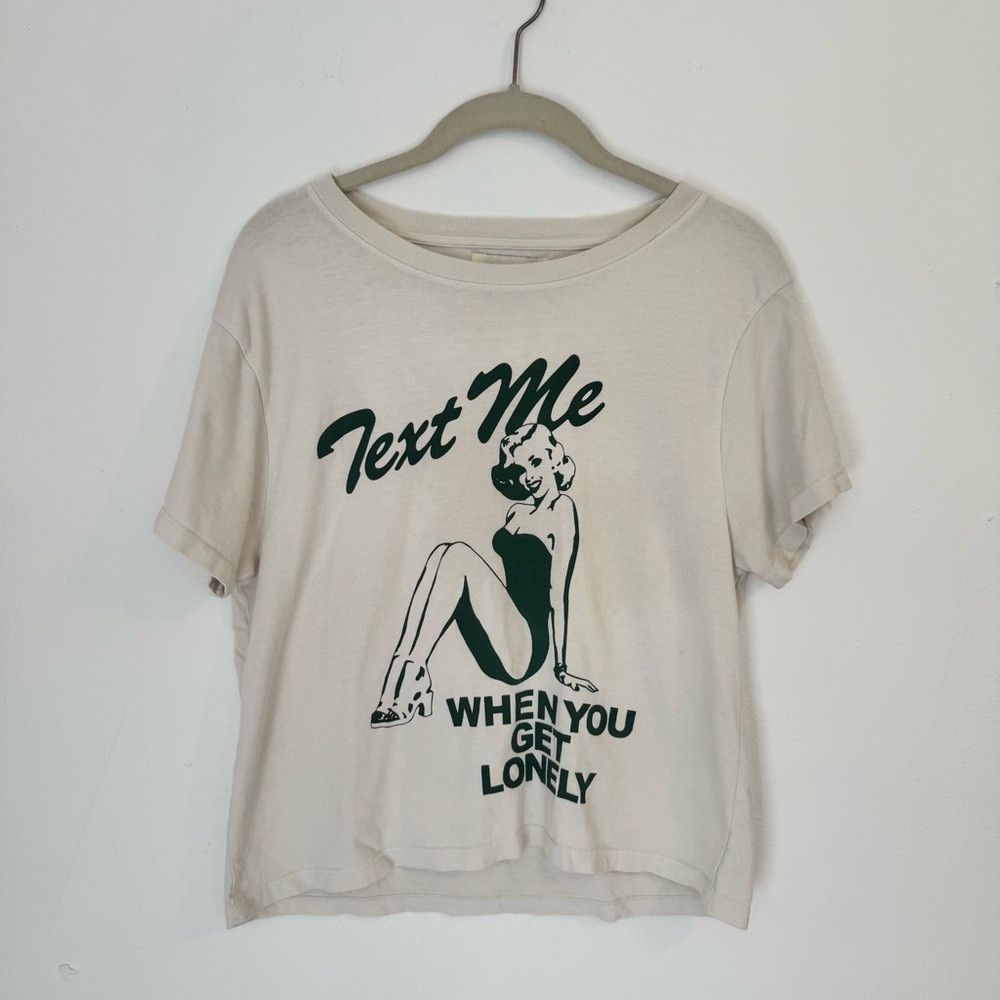 LONELY GHOST Cream Graphic Tee